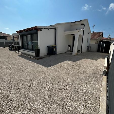 Villa Lunel Люнель Экстерьер фото
